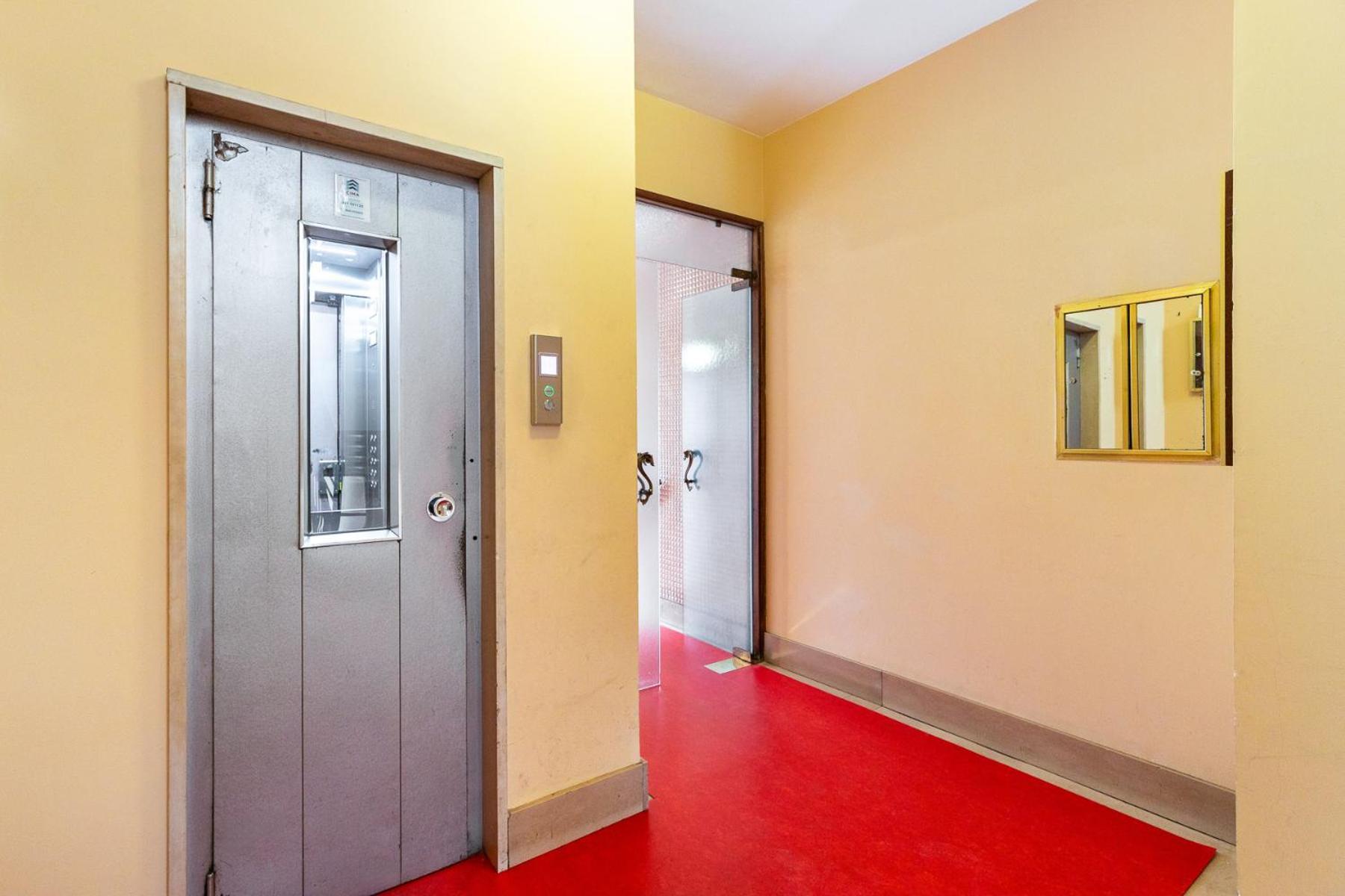 Urban Jungle Santa Rita Family Home Turin Bagian luar foto